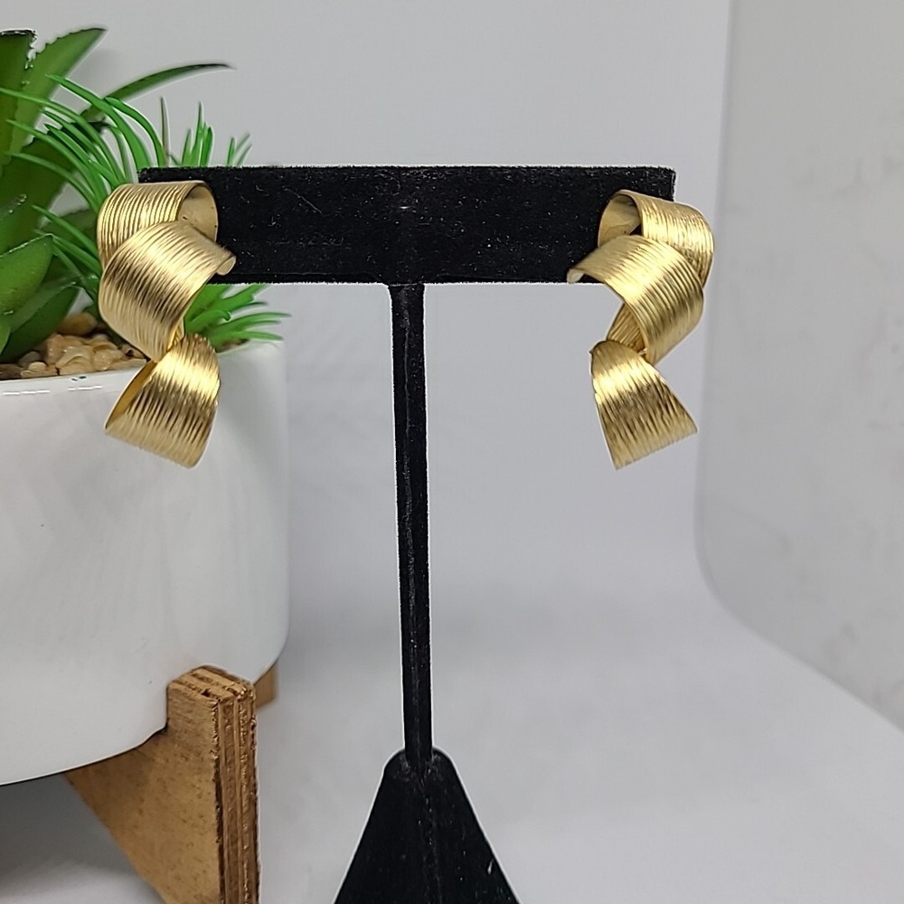 Gold Ribbon Earrings‎ Statement Dangle Drop Textured Party Jewelry Pre-Owned